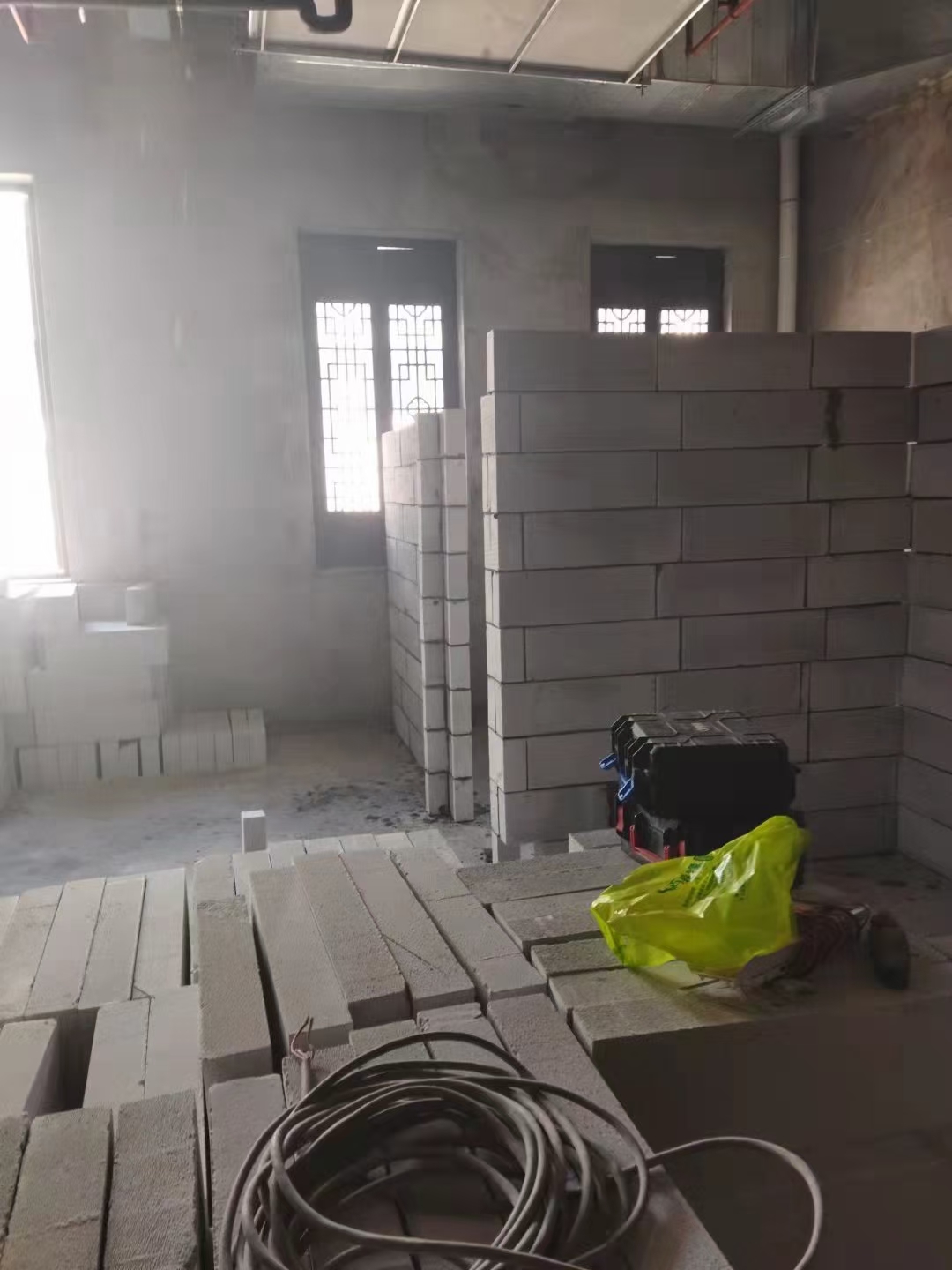 轻质砖隔墙施工场景 5