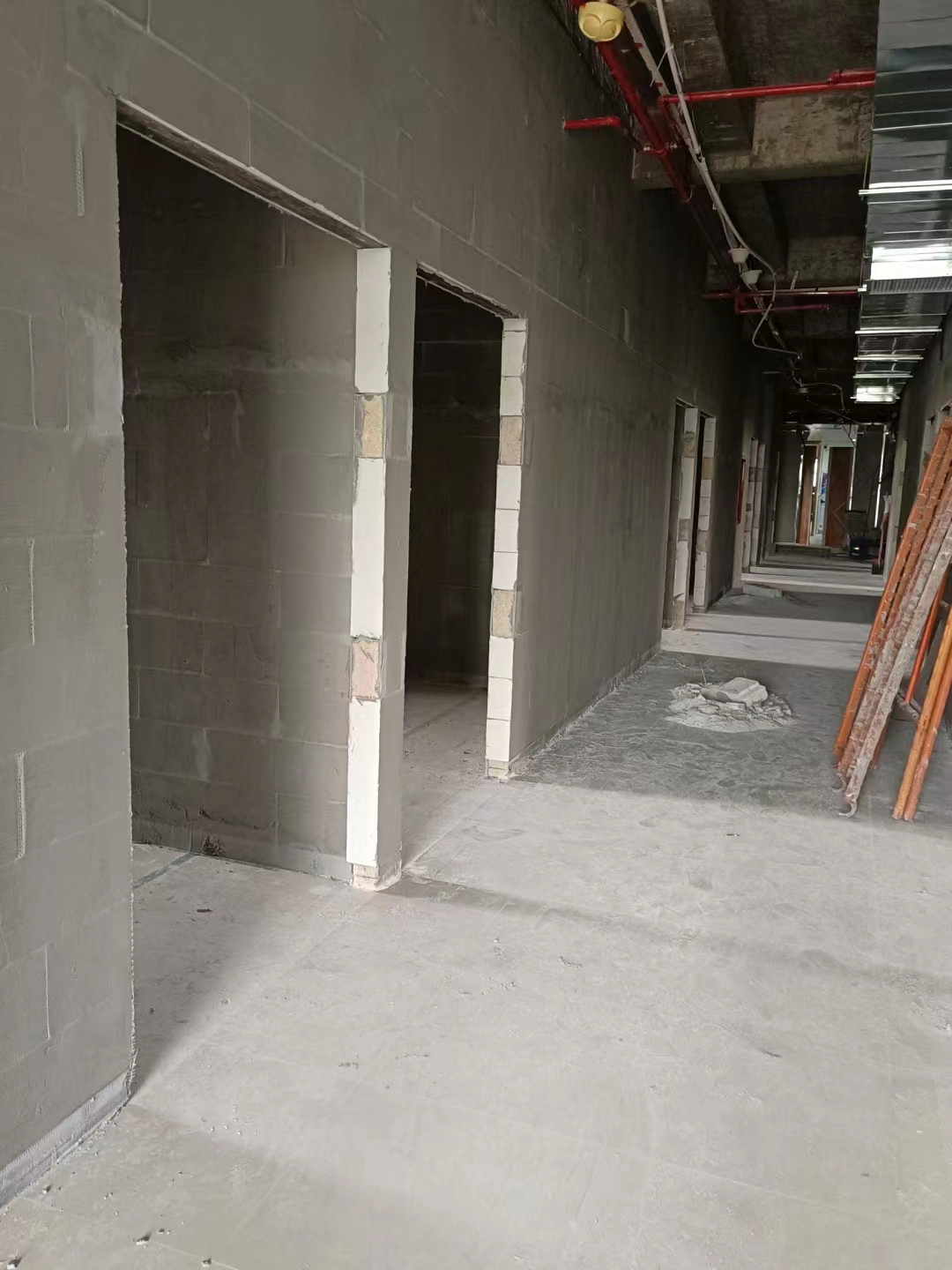 轻质砖隔墙施工场景 1